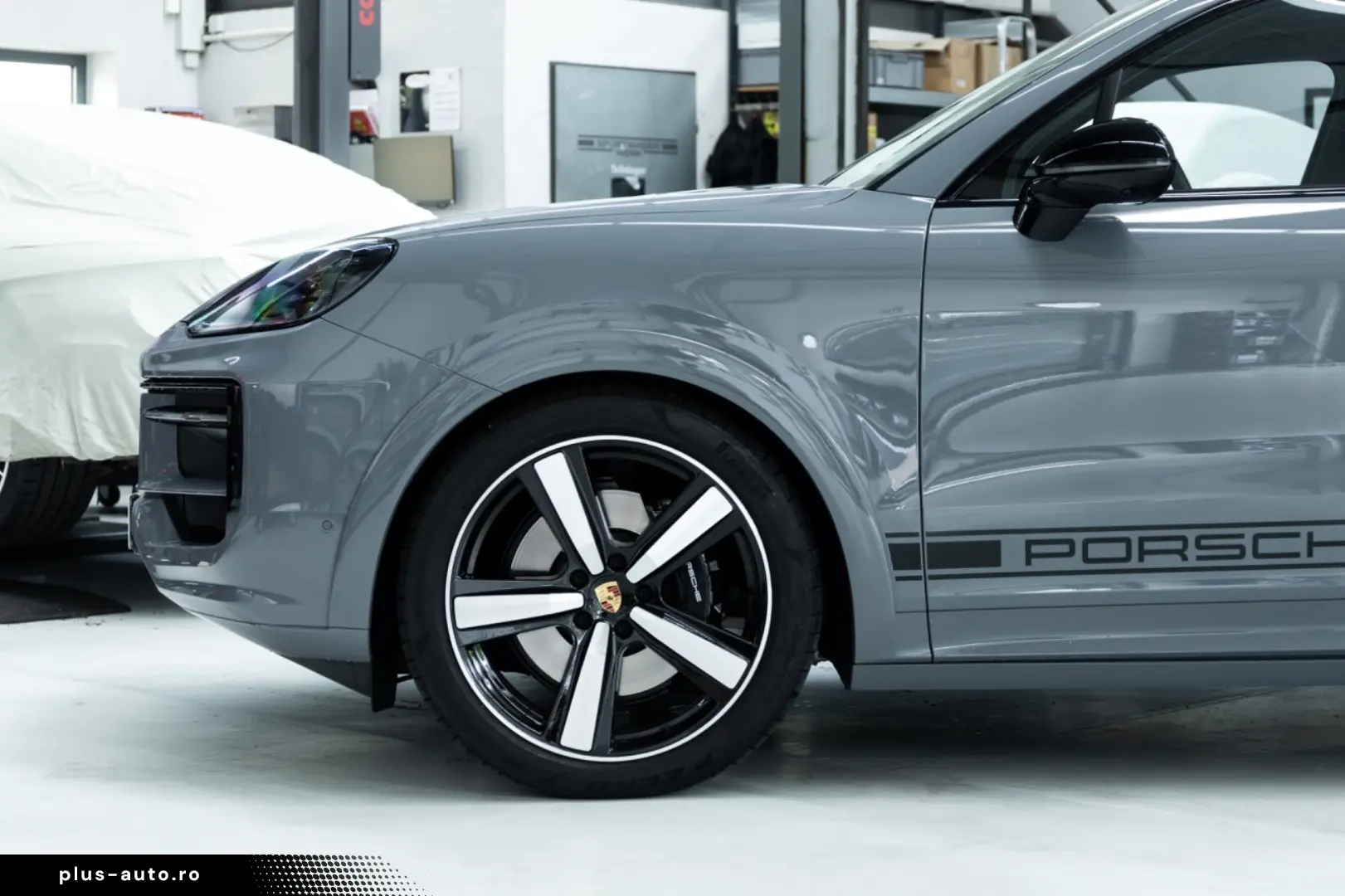 PORSCHE Cayenne E-Hybrid PDCC Bose HuD Matrix