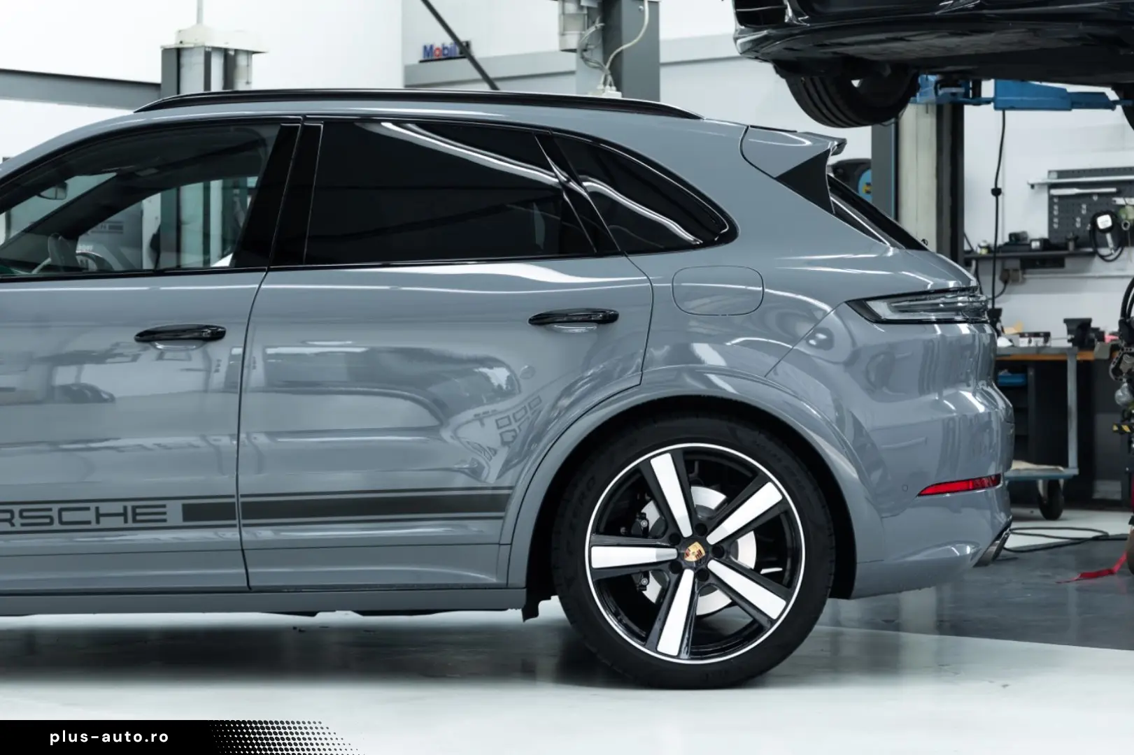 PORSCHE Cayenne E-Hybrid PDCC Bose HuD Matrix