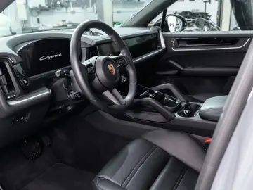PORSCHE Cayenne E-Hybrid PDCC Bose HuD Matrix