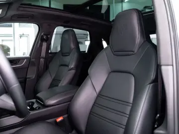 PORSCHE Cayenne E-Hybrid PDCC Bose HuD Matrix