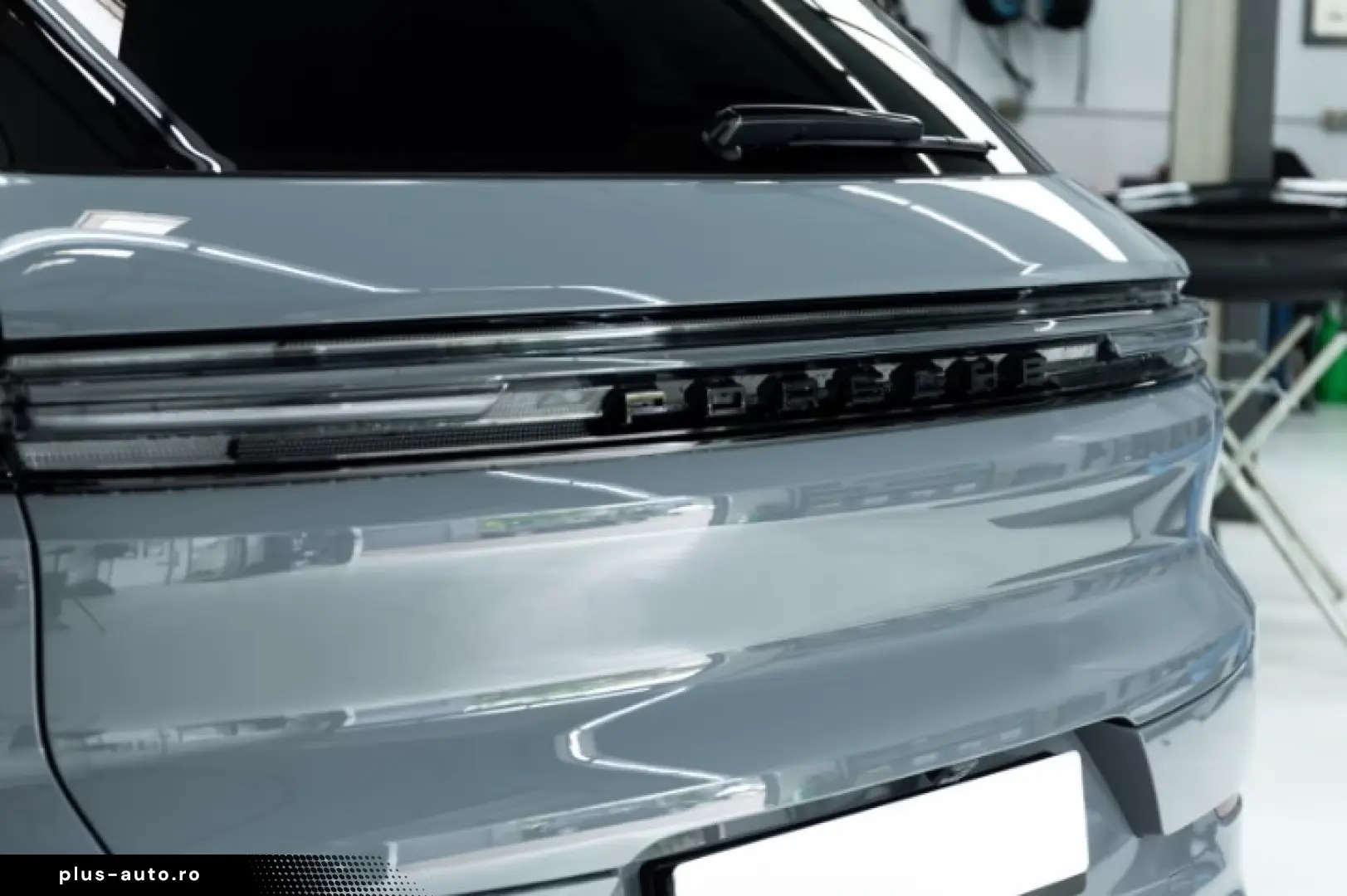 PORSCHE Cayenne E-Hybrid PDCC Bose HuD Matrix