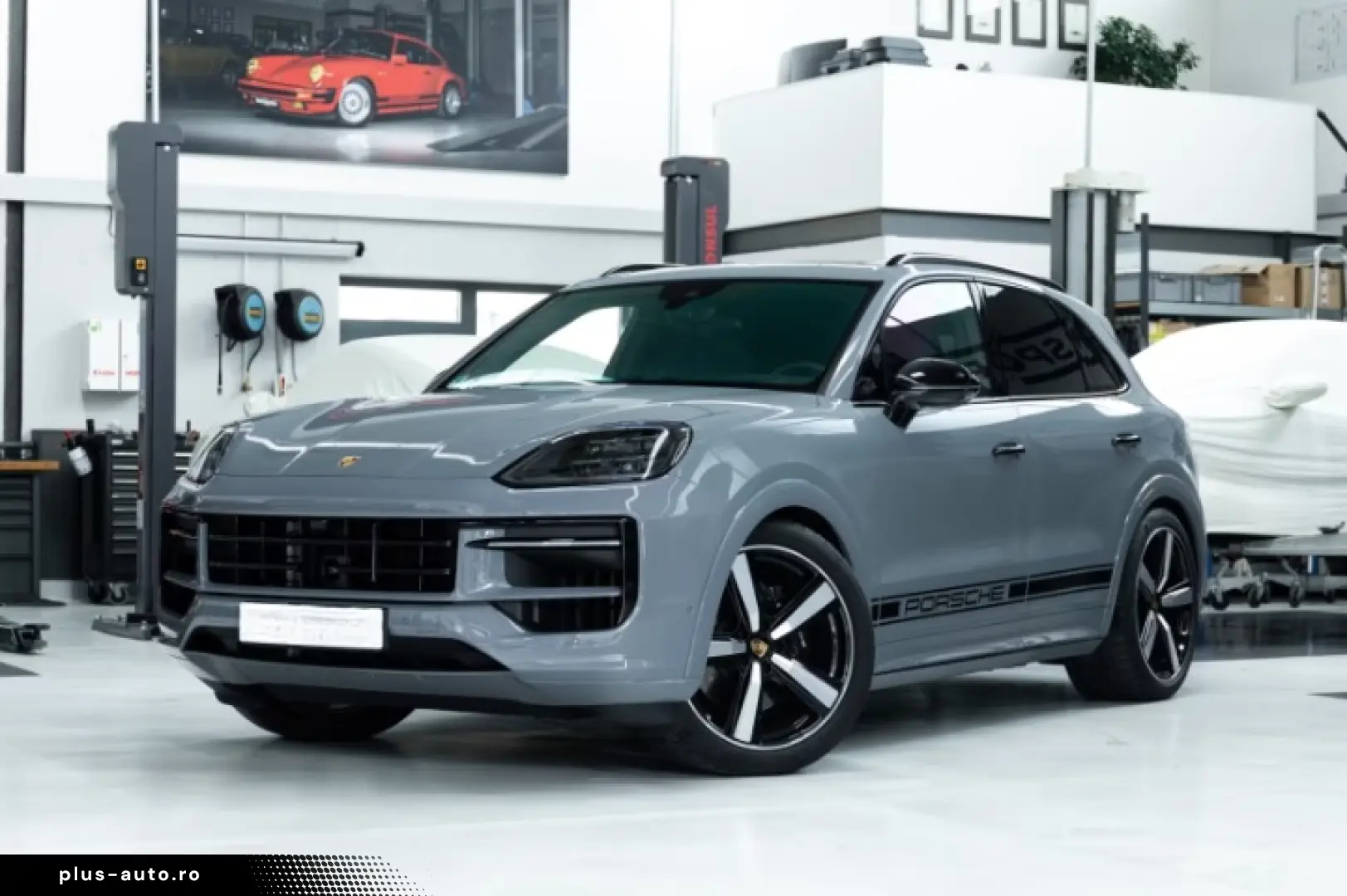 PORSCHE Cayenne E-Hybrid PDCC Bose HuD Matrix