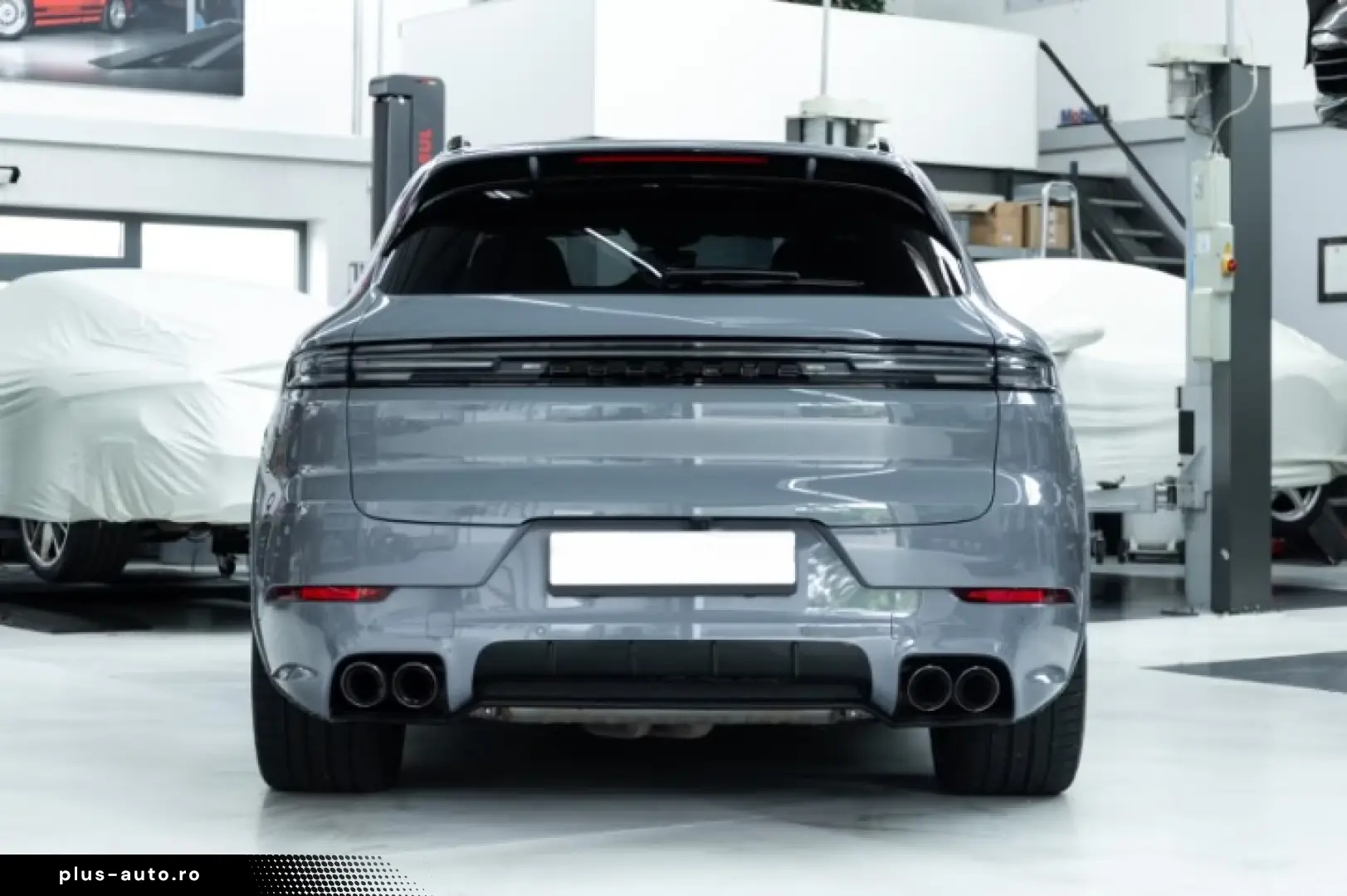 PORSCHE Cayenne E-Hybrid PDCC Bose HuD Matrix