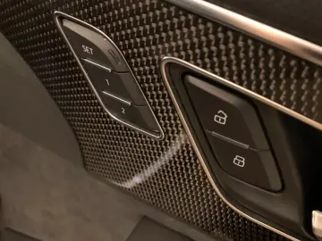 AUDI Q7 55 quattro competition Memory ACC Laser 22