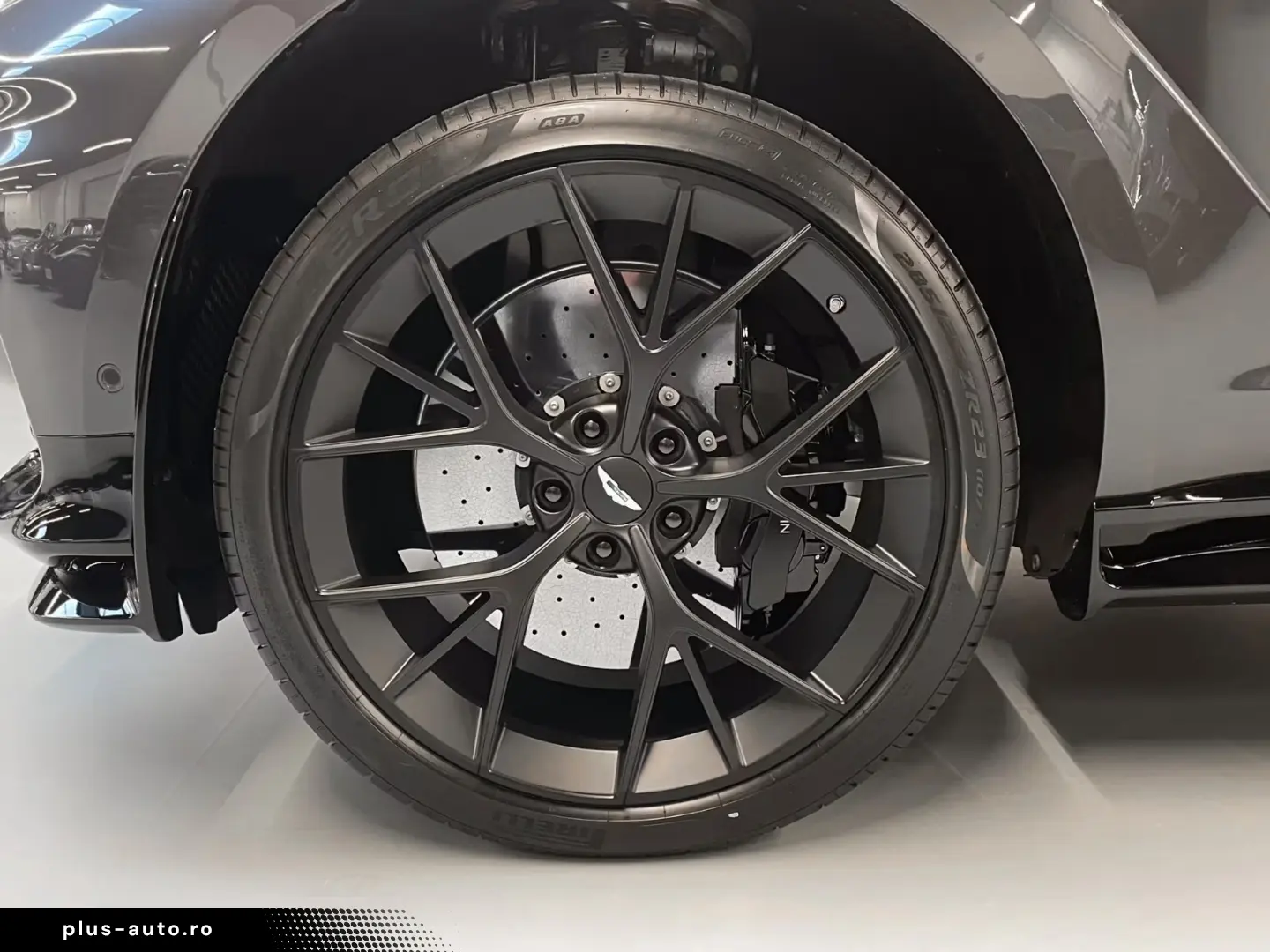 Aston Martin DBX 707 NEW INFOTAINMENT