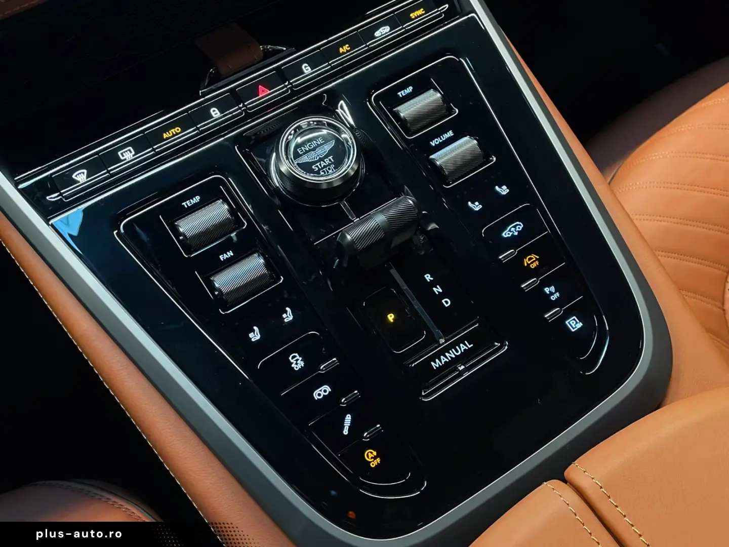 Aston Martin DBX 707 NEW INFOTAINMENT