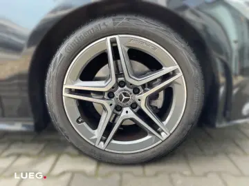 MERCEDES-BENZ CLA 200 d AMG LED INFOTAINMENT NAVIGATION