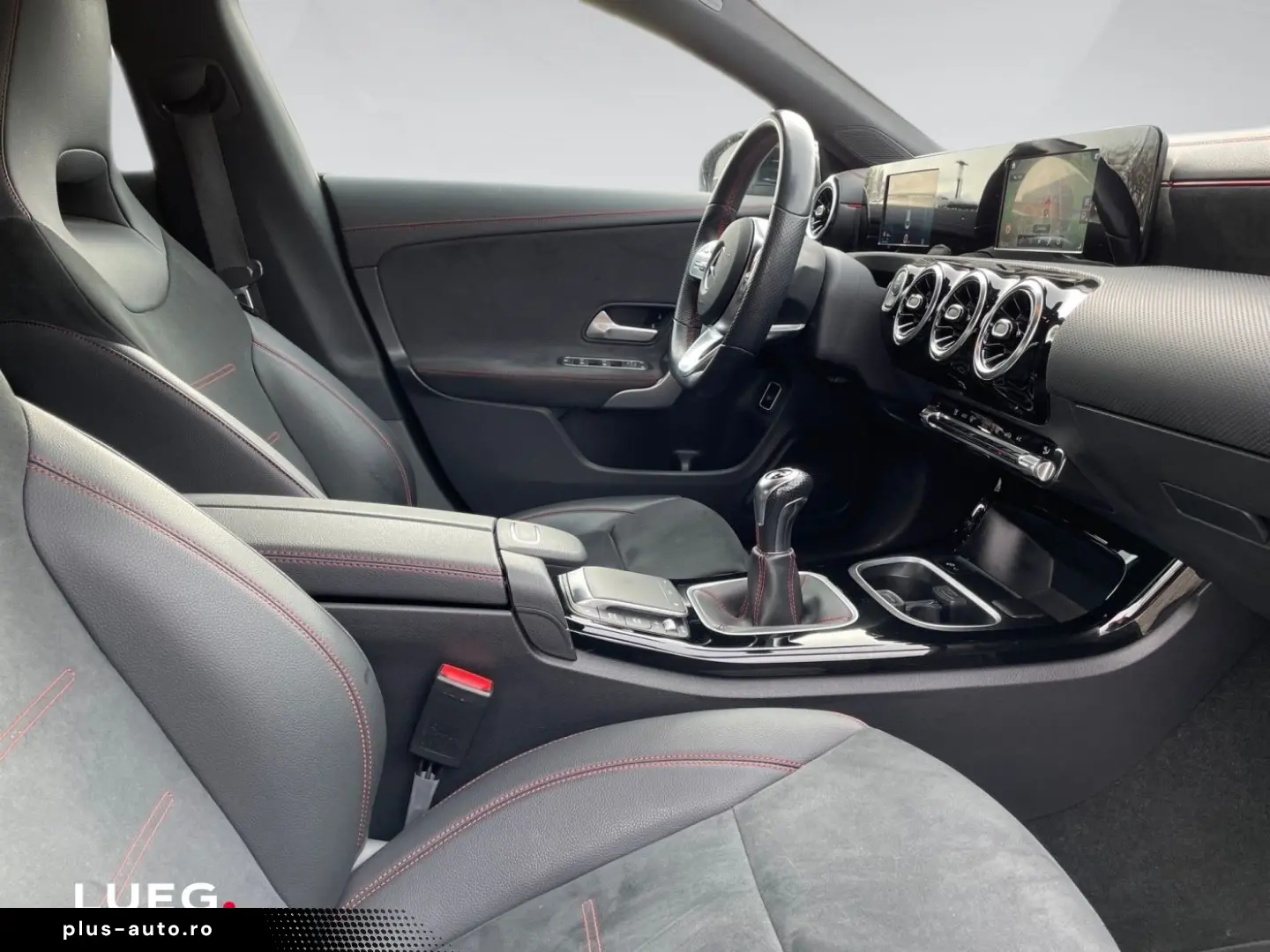 MERCEDES-BENZ CLA 200 d AMG LED INFOTAINMENT NAVIGATION