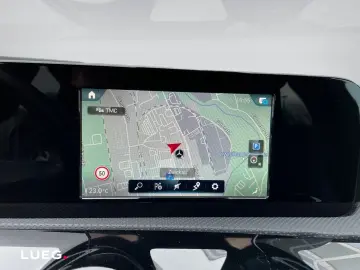 MERCEDES-BENZ CLA 200 d AMG LED INFOTAINMENT NAVIGATION