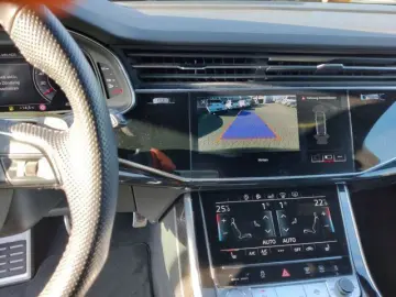 AUDI Q7 50 TDI quattro S line Luftfederung STHZ Navi