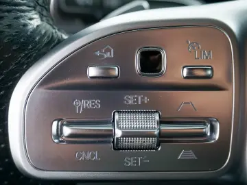 MERCEDES-BENZ GLE 350 d 4Matic AMG Line Burmester