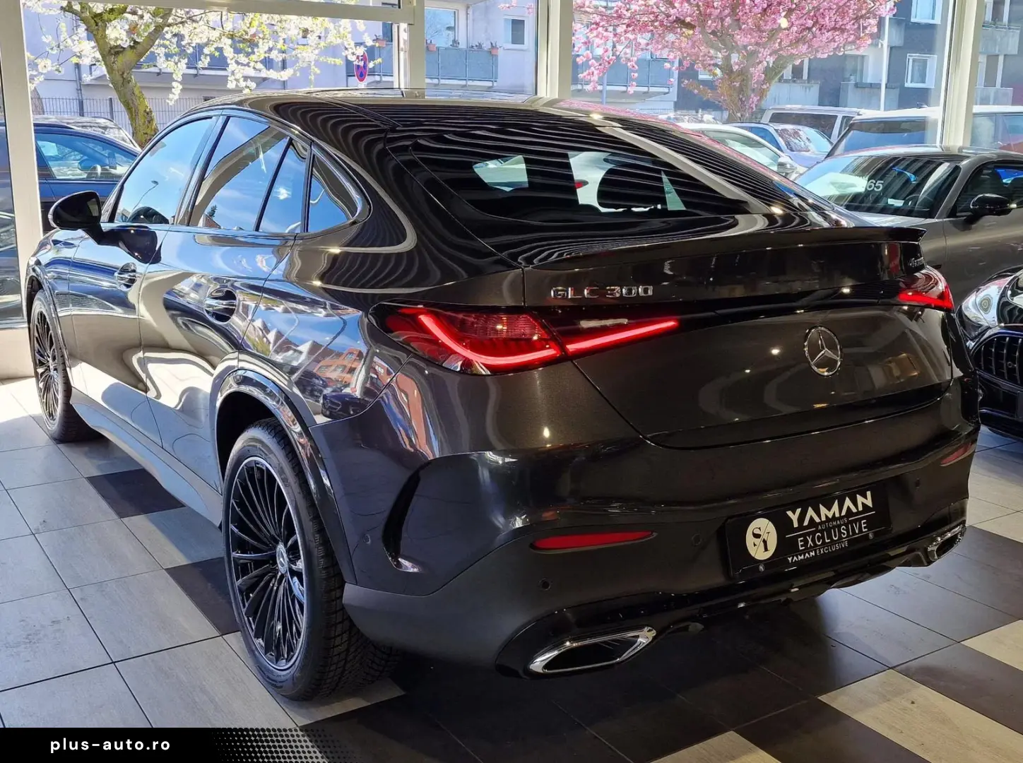 Mercedes-Benz GLC 300 Coupe 4M AMG Prem  Pano Night Burm HUD