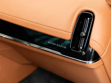 Aston Martin DBX 707 MY25