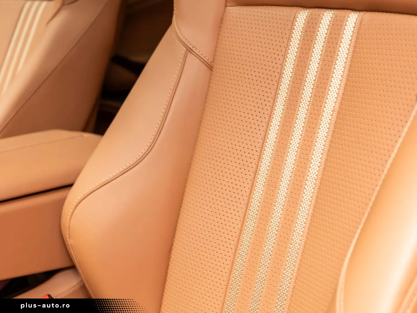 Aston Martin DBX 707 MY25