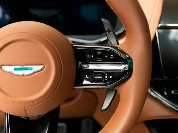 Aston Martin DBX 707 MY25