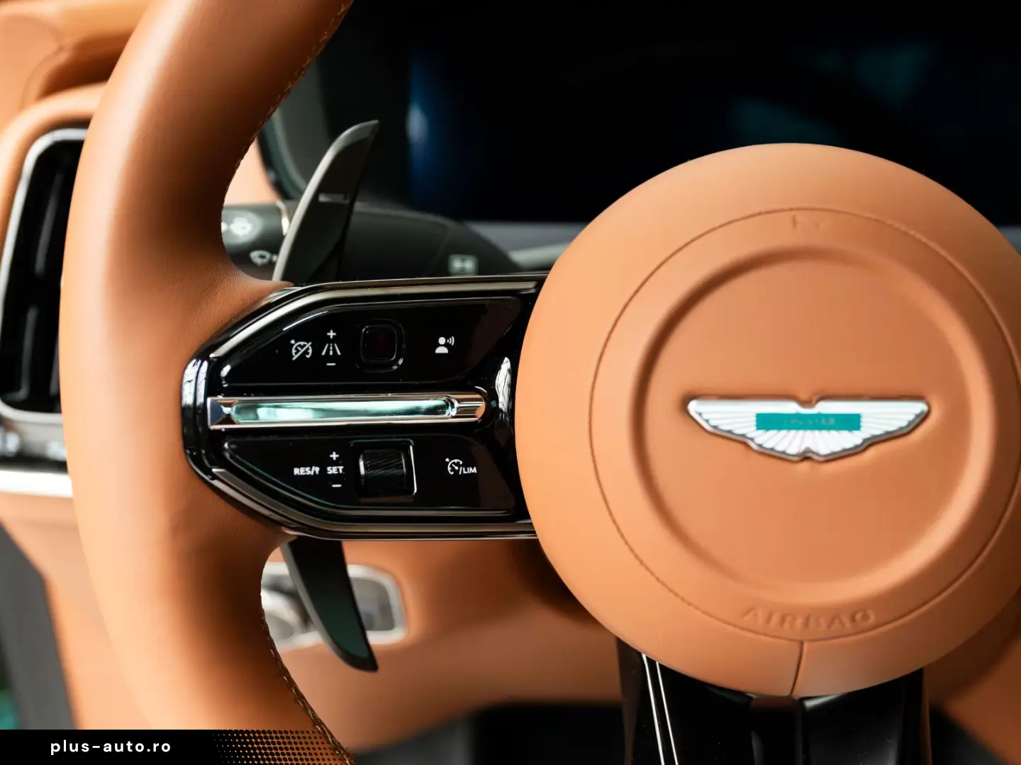 Aston Martin DBX 707 MY25