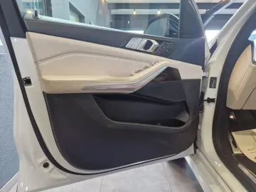 BMW X7 xDrive30d M Sport 7-Sitzer Pano Head Up