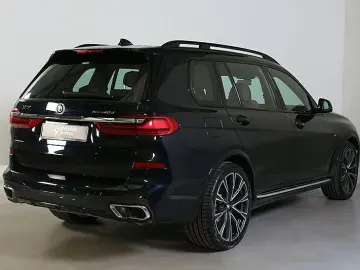 BMW X7 xDr. 40d M Sportpaket ACC AHK Laser 22Zoll Ni
