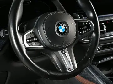 BMW X7 xDr. 40d M Sportpaket ACC AHK Laser 22Zoll Ni