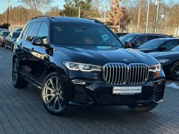 BMW X7 xDrive40i M-Sportpaket Panor. Fond-TV B&W 22