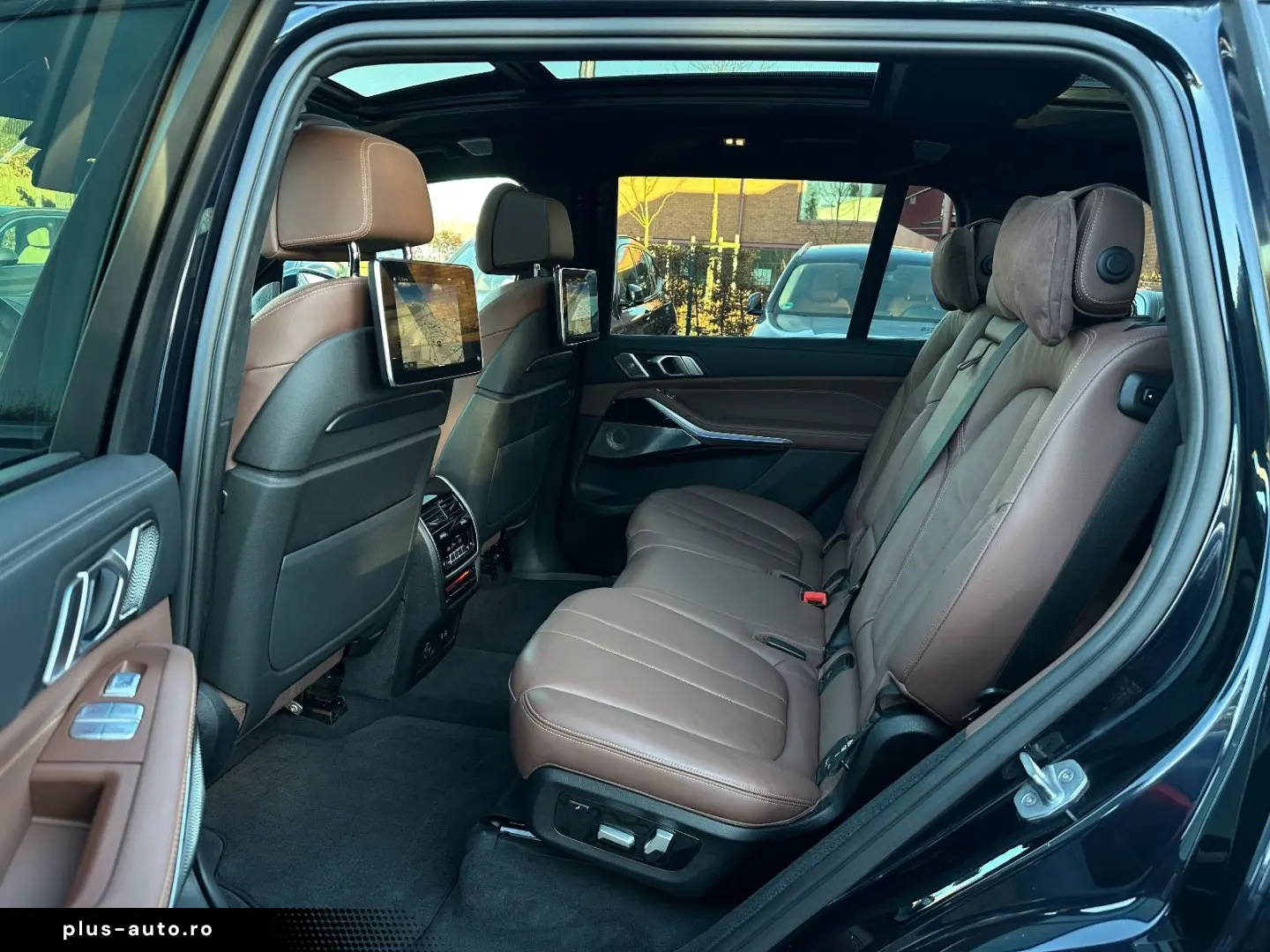 BMW X7 xDrive40i M-Sportpaket Panor. Fond-TV B&W 22