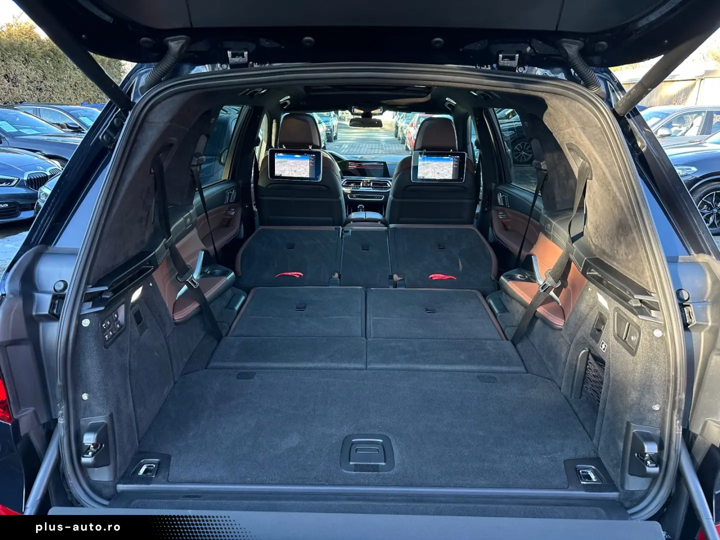 BMW X7 xDrive40i M-Sportpaket Panor. Fond-TV B&W 22