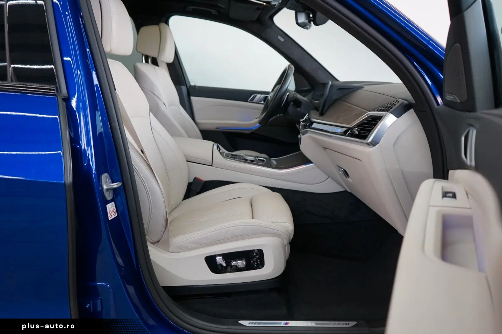 BMW X5 M60 i xDrive EXCLUSIV STHZ AHK PANO ACC MEGA!