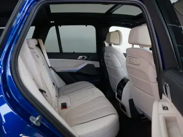 BMW X5 M60 i xDrive EXCLUSIV STHZ AHK PANO ACC MEGA!