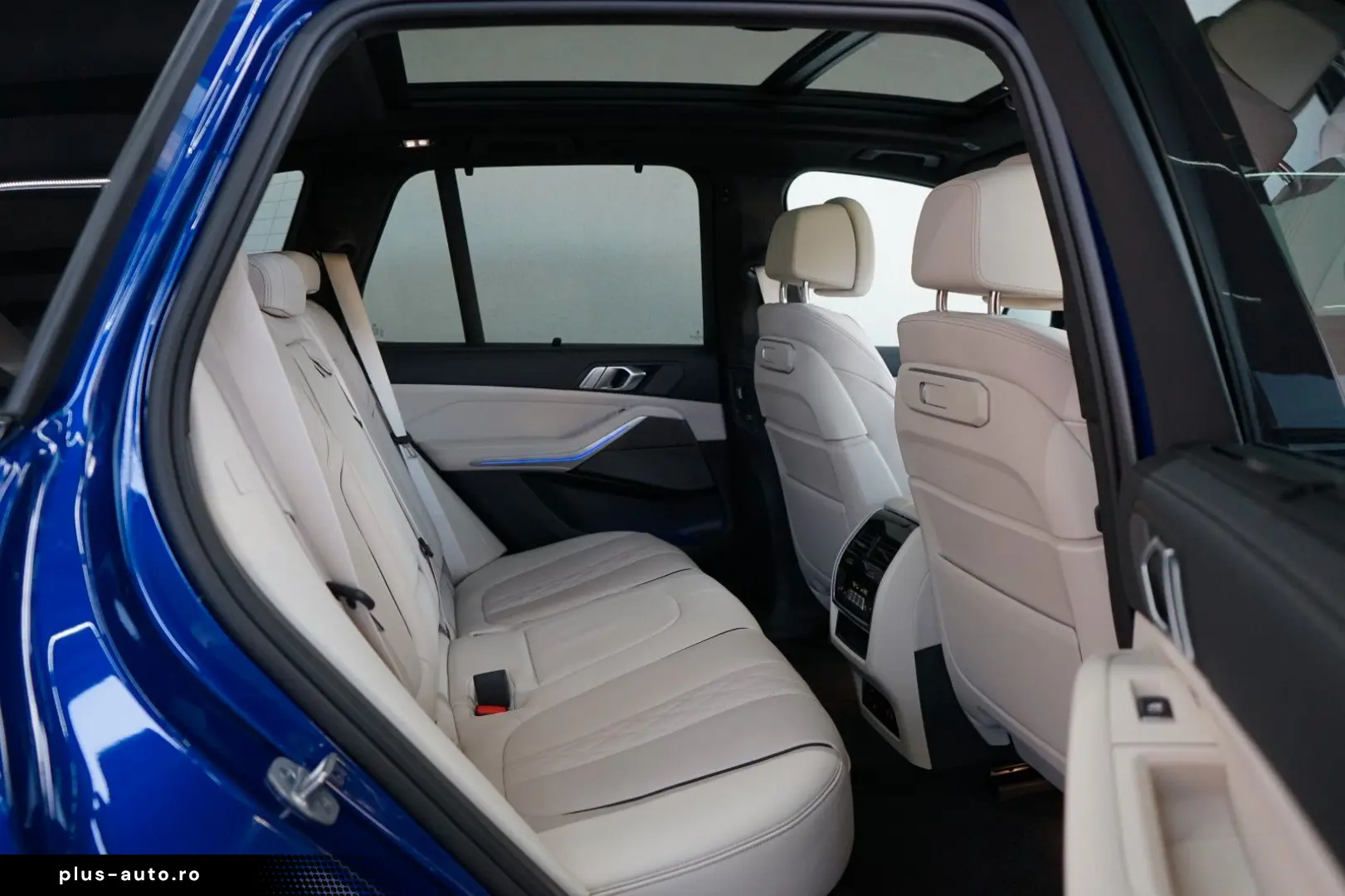 BMW X5 M60 i xDrive EXCLUSIV STHZ AHK PANO ACC MEGA!