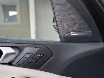 BMW X5 M60 i xDrive EXCLUSIV STHZ AHK PANO ACC MEGA!