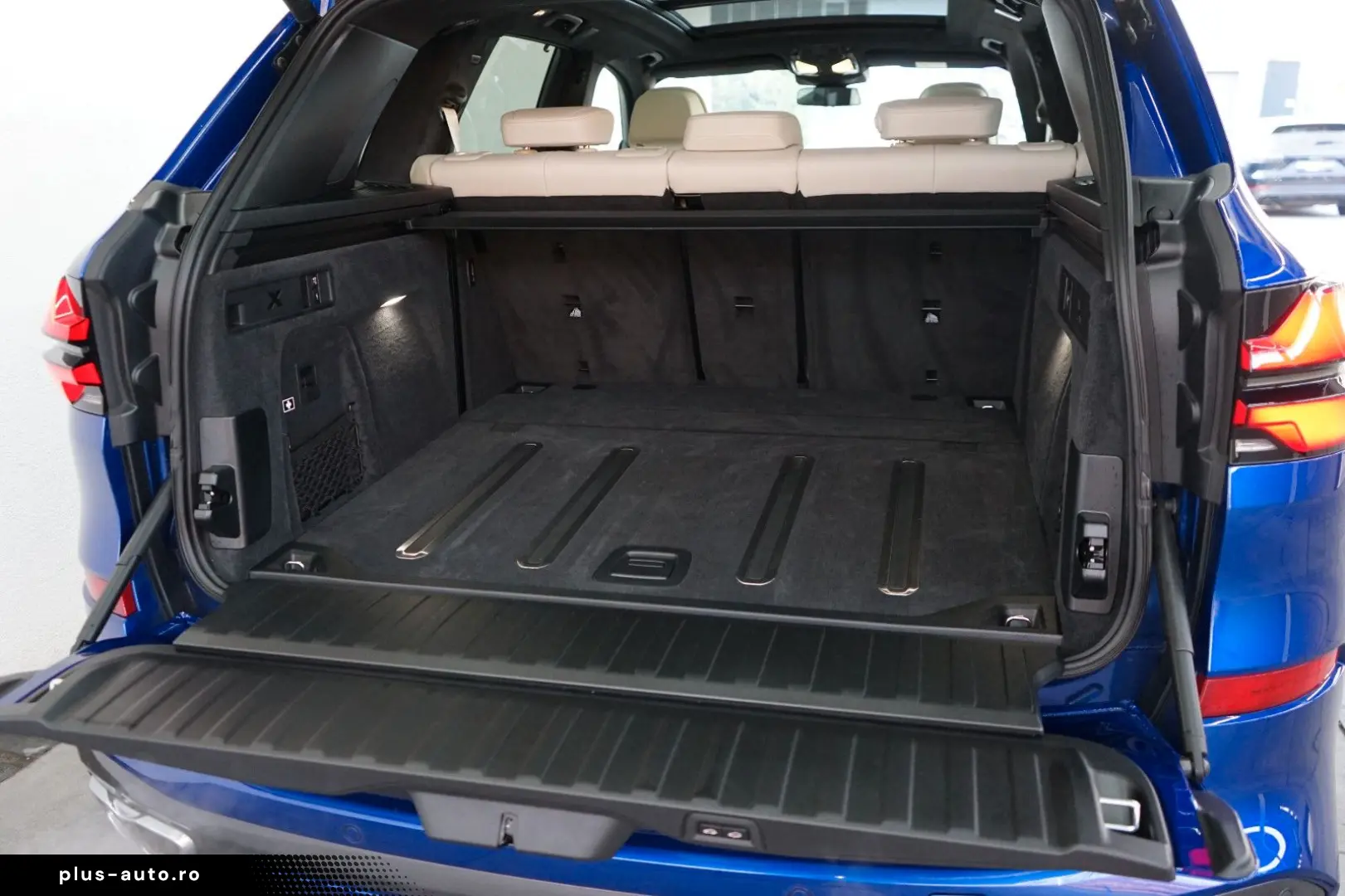 BMW X5 M60 i xDrive EXCLUSIV STHZ AHK PANO ACC MEGA!