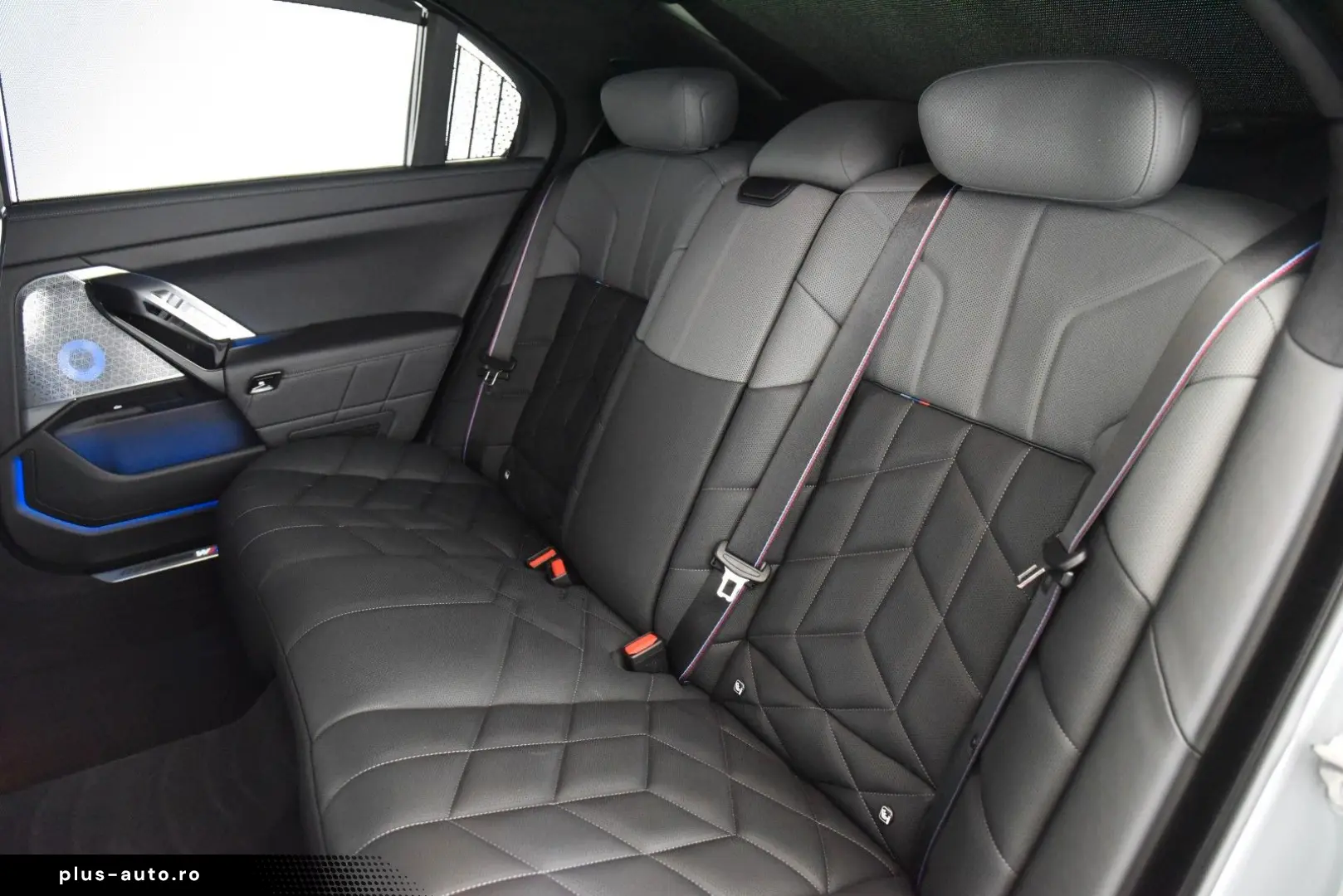 BMW 740d xDrive M Sport Pro ACC LED Pano HUD B&W