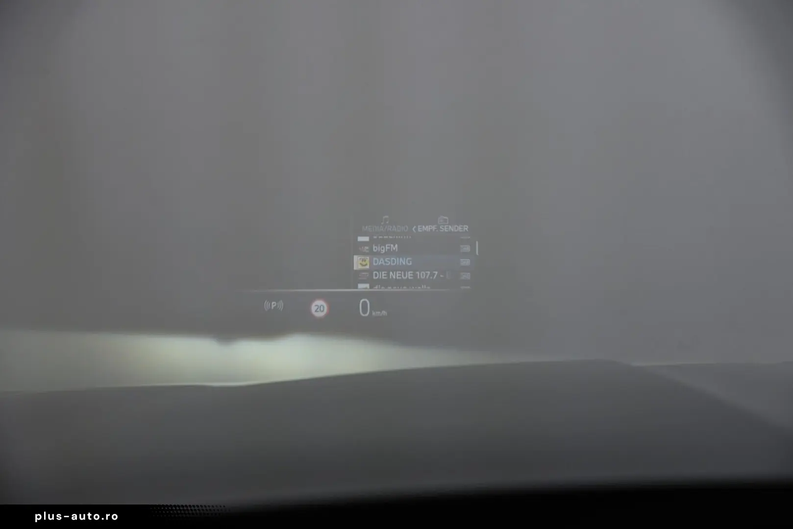 BMW 740d xDrive M Sport Pro ACC LED Pano HUD B&W