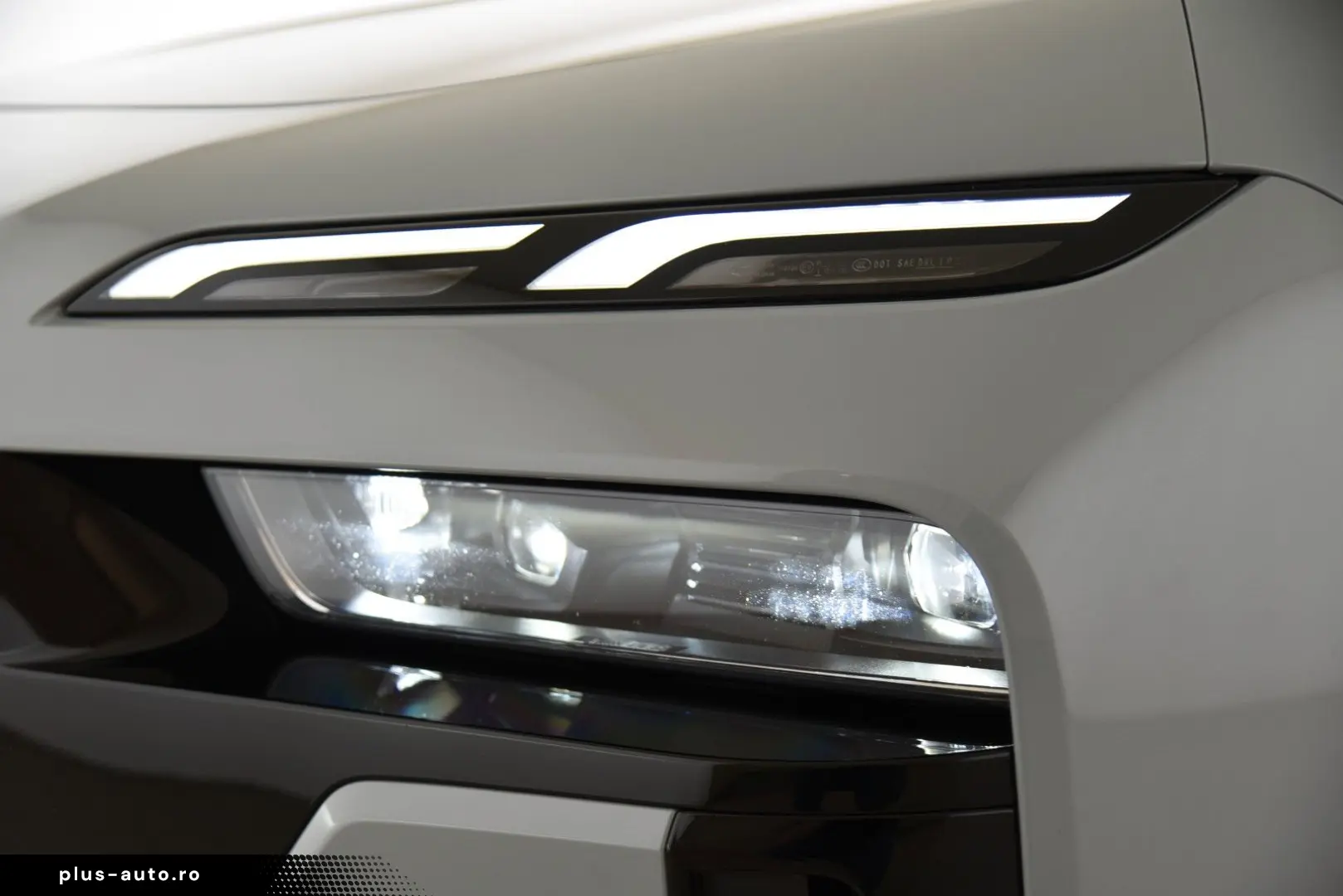 BMW 740d xDrive M Sport Pro ACC LED Pano HUD B&W