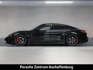 PORSCHE Taycan GTS