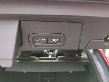 VOLVO XC60 Ultimate Dark AWD HUD AD Leder Digitales Co