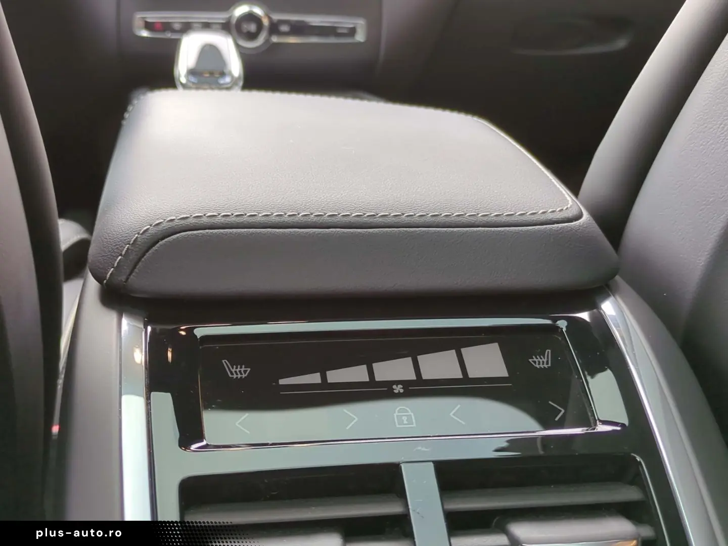 VOLVO XC60 Ultimate Dark AWD HUD AD Leder Digitales Co