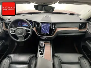 VOLVO XC60 B4 D AWD Ultimate Bright PANO AHK B&W LUFT