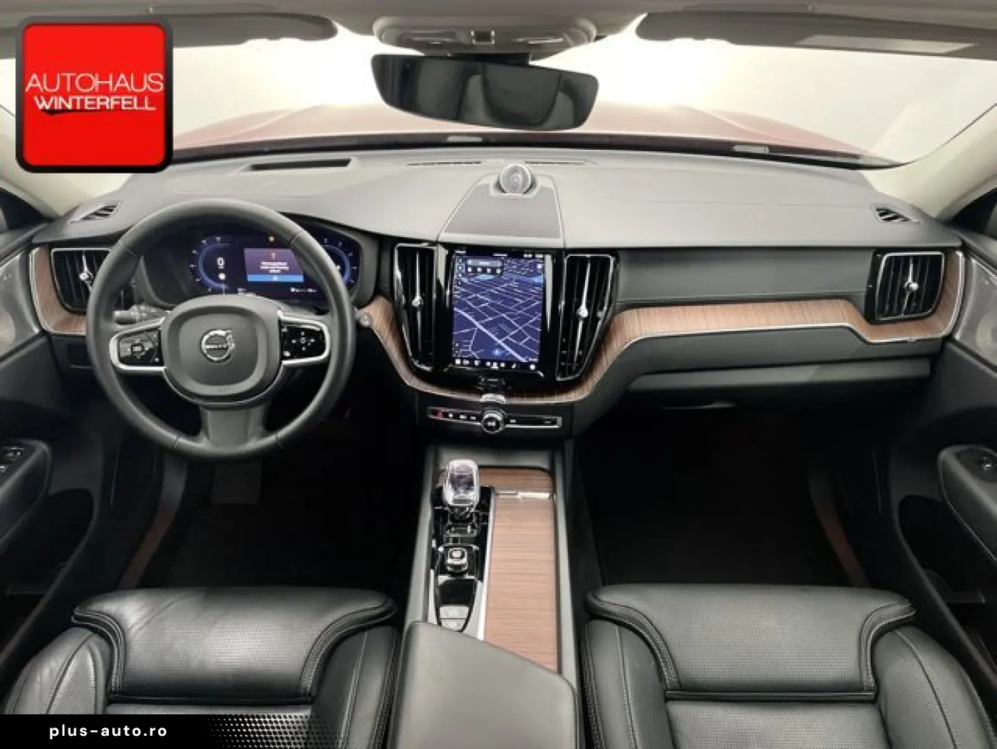 VOLVO XC60 B4 D AWD Ultimate Bright PANO AHK B&W LUFT