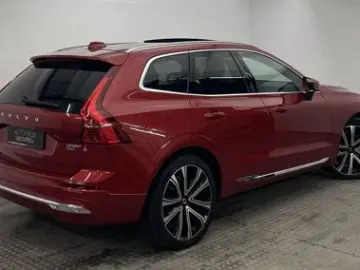 VOLVO XC60 B4 D AWD Ultimate Bright PANO AHK B&W LUFT