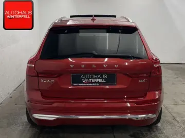 VOLVO XC60 B4 D AWD Ultimate Bright PANO AHK B&W LUFT