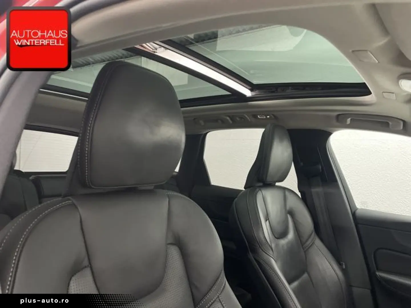 VOLVO XC60 B4 D AWD Ultimate Bright PANO AHK B&W LUFT