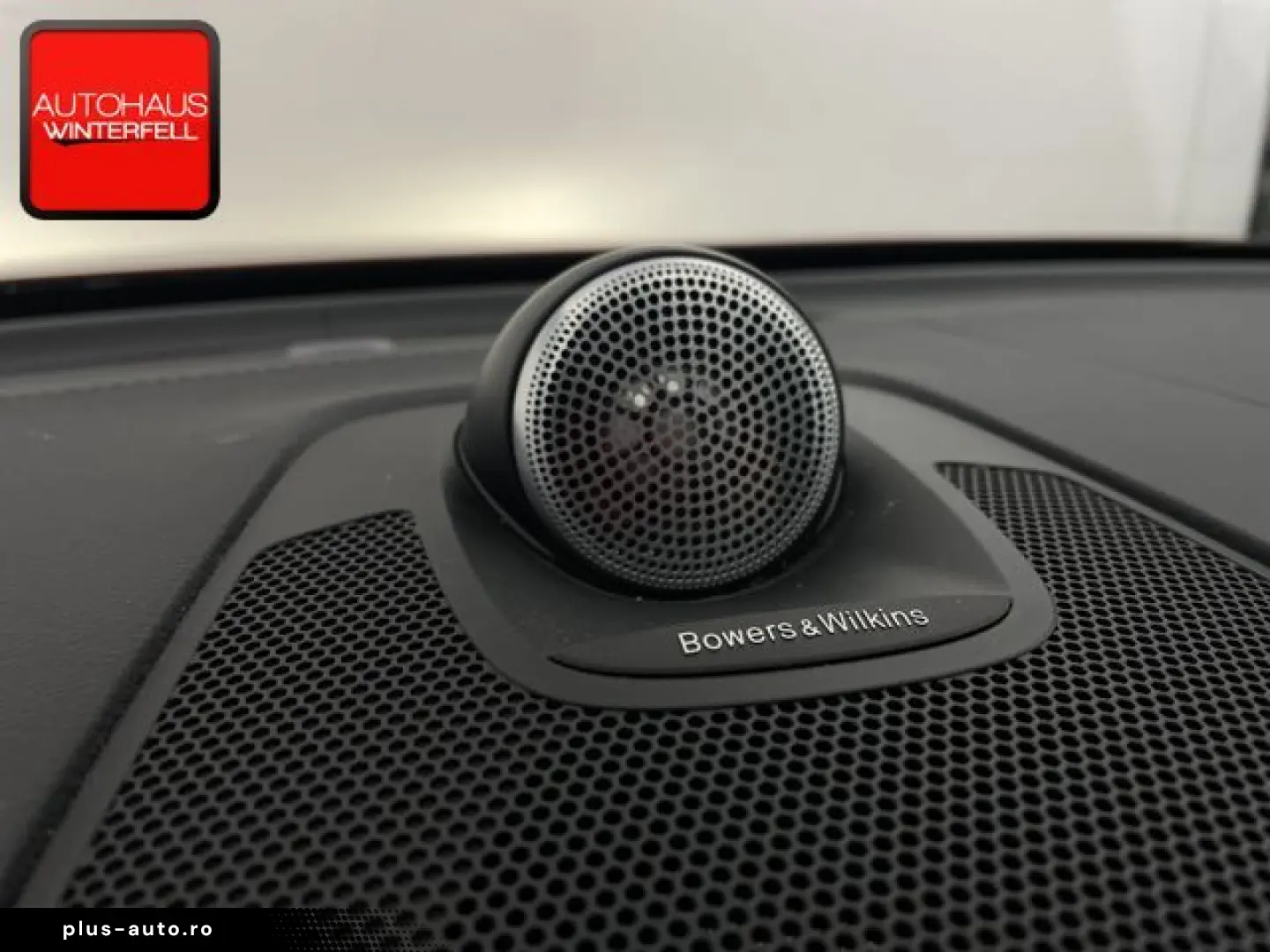 VOLVO XC60 B4 D AWD Ultimate Bright PANO AHK B&W LUFT