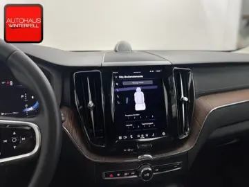 VOLVO XC60 B4 D AWD Ultimate Bright PANO AHK B&W LUFT