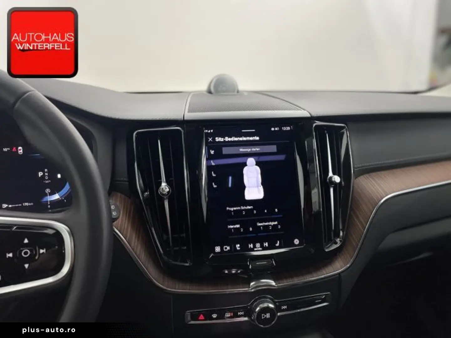 VOLVO XC60 B4 D AWD Ultimate Bright PANO AHK B&W LUFT