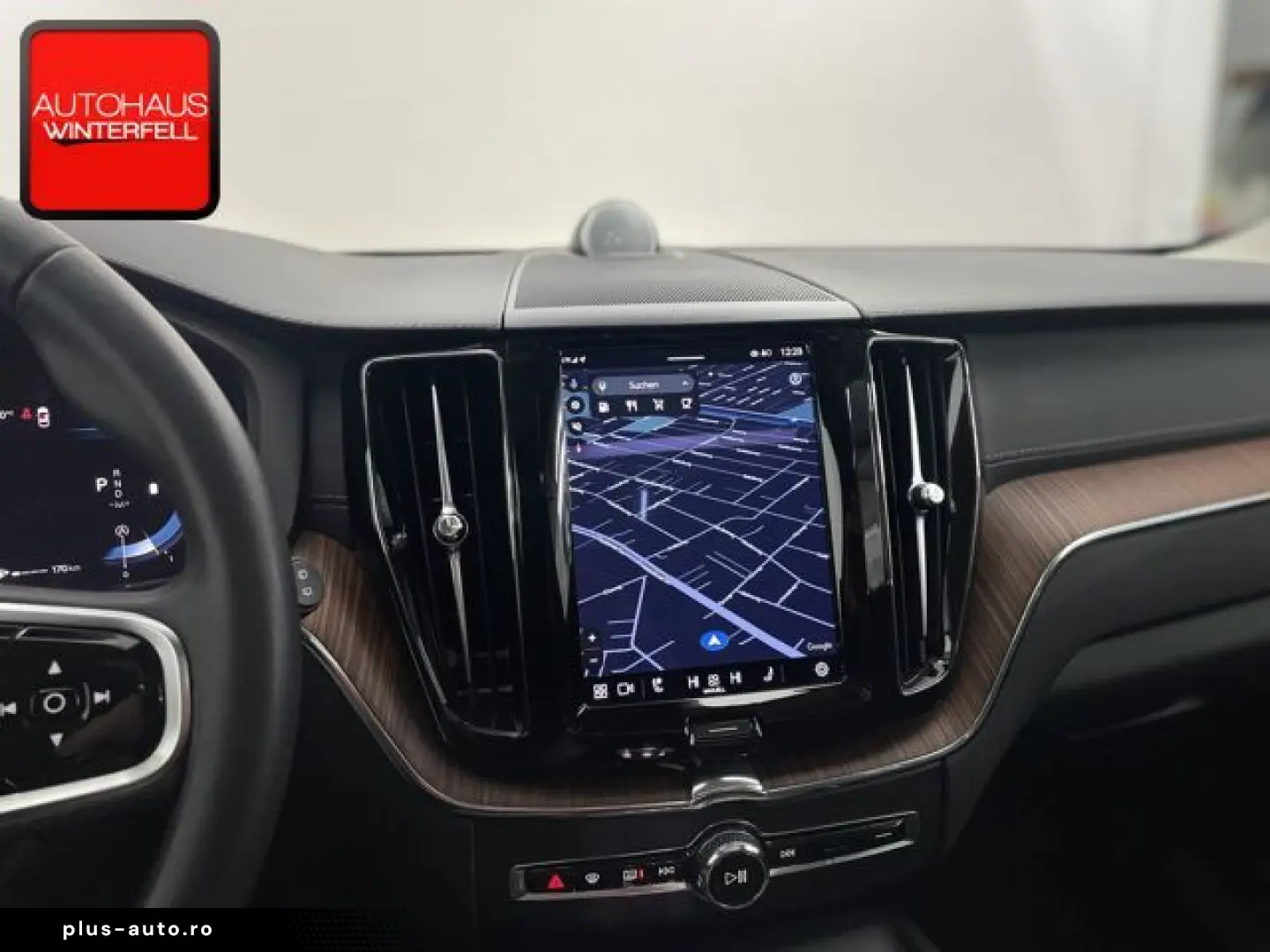 VOLVO XC60 B4 D AWD Ultimate Bright PANO AHK B&W LUFT