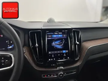 VOLVO XC60 B4 D AWD Ultimate Bright PANO AHK B&W LUFT