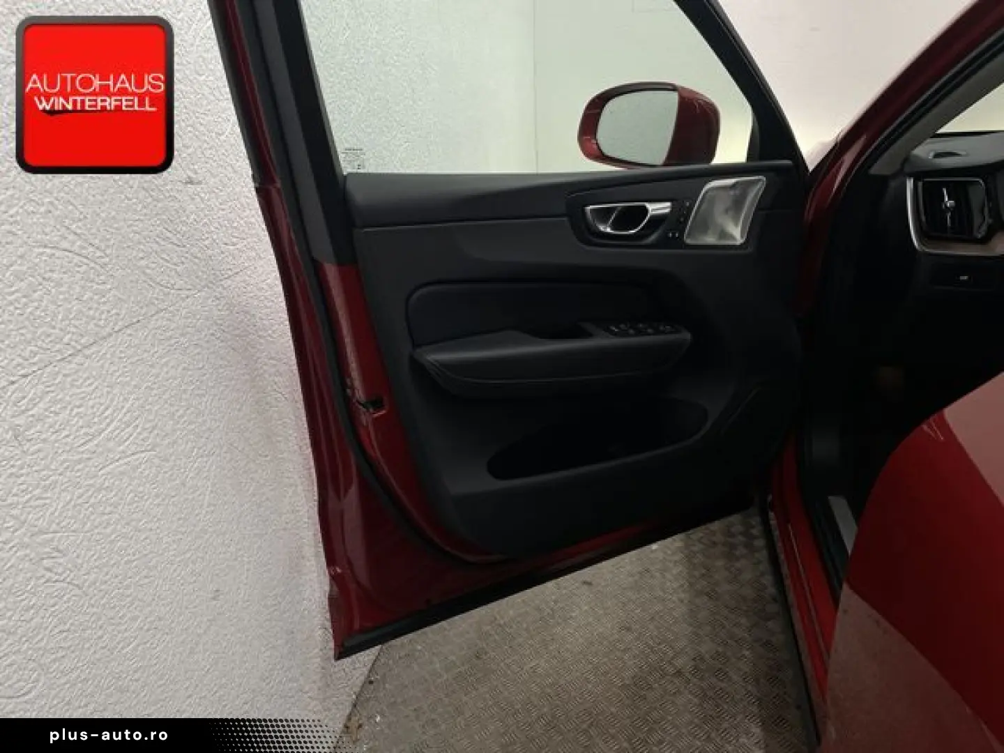 VOLVO XC60 B4 D AWD Ultimate Bright PANO AHK B&W LUFT