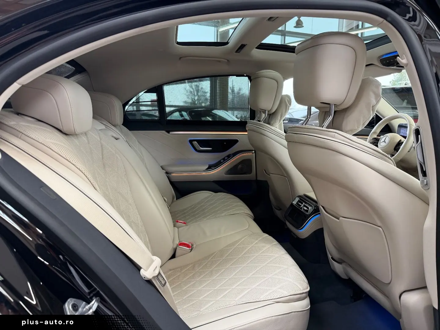 MERCEDES-BENZ S 400 d 4Matic AMG-Paket Pano LED ACC 360KAM