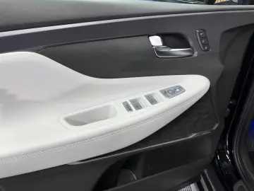 HYUNDAI SANTA FE 1.6 Plugin-Hybrid 4WD Signature